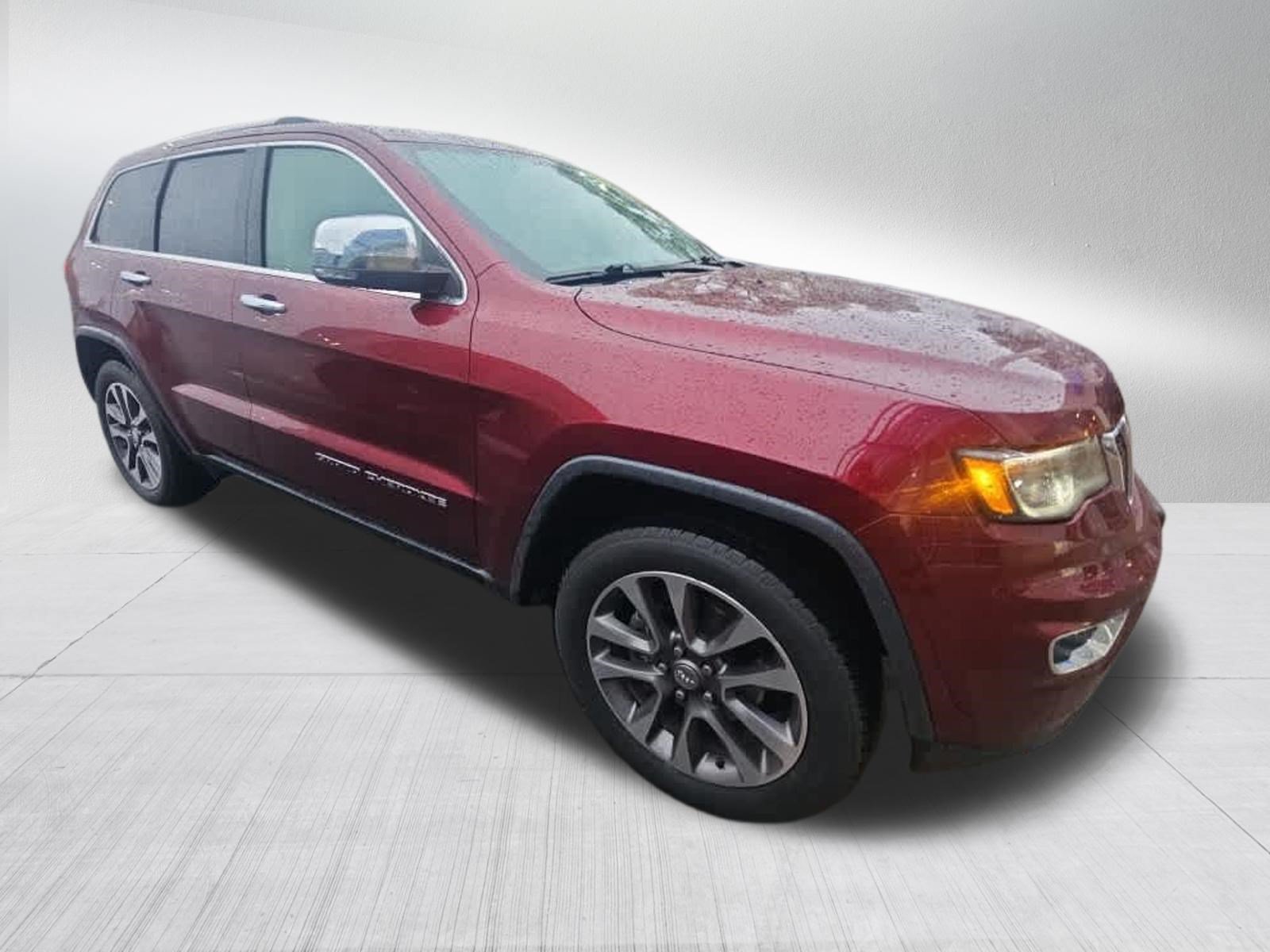 Used 2018 Jeep Grand Cherokee Limited w/ Luxury Group II AWD/4WD image 3