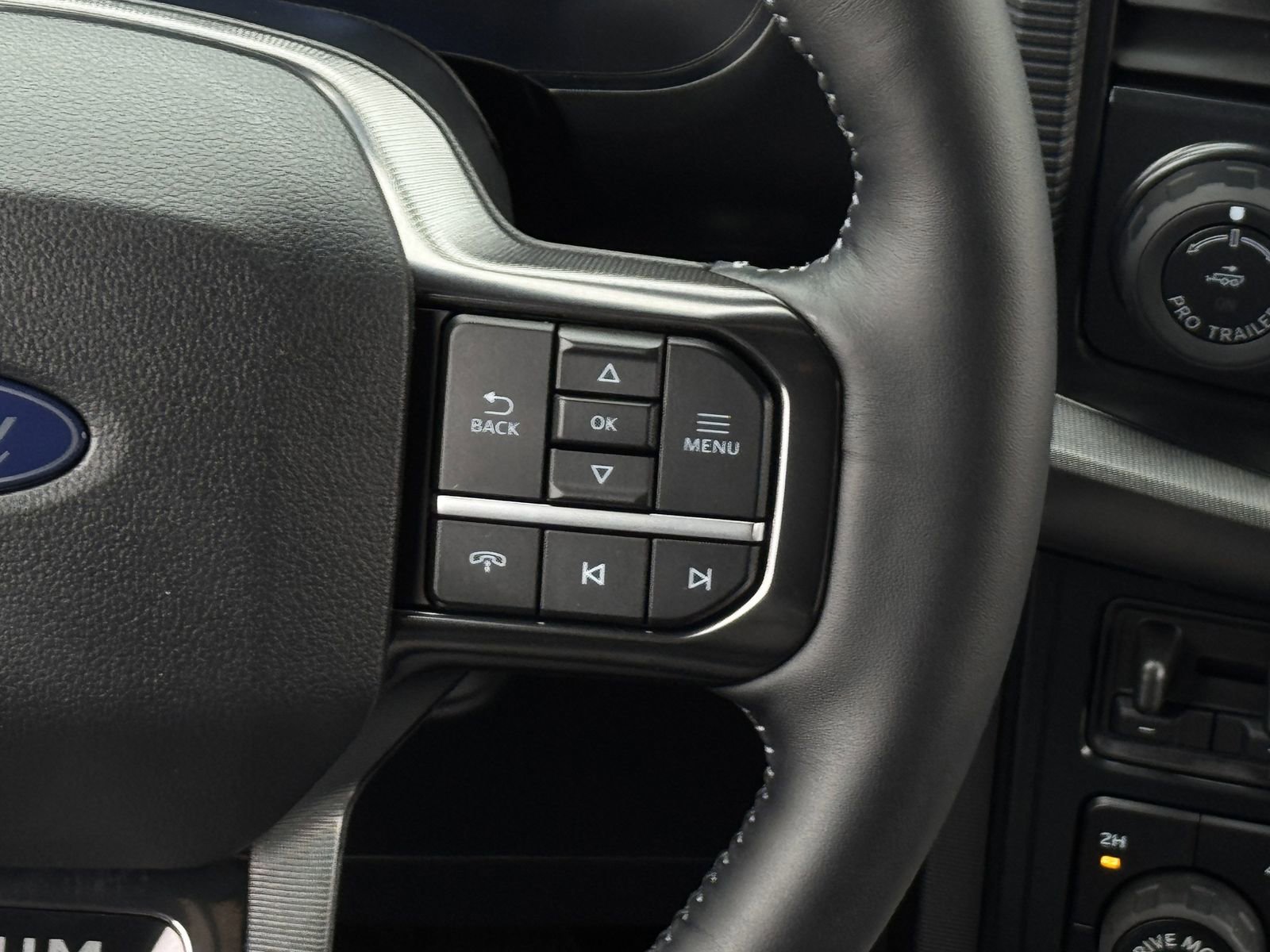 Certified 2025 Ford F150 Platinum w/ Equipment Group 702A High image 17