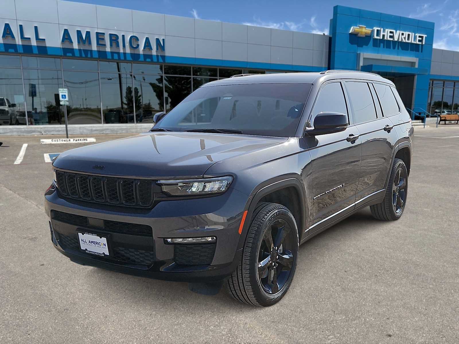 Used 2025 Jeep Grand Cherokee L Limited w/ Black Appearance Package RWD image 1
