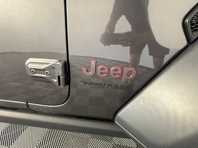 Used 2021 Jeep Wrangler Unlimited Rubicon w/ Cold Weather Group AWD/4WD image 29