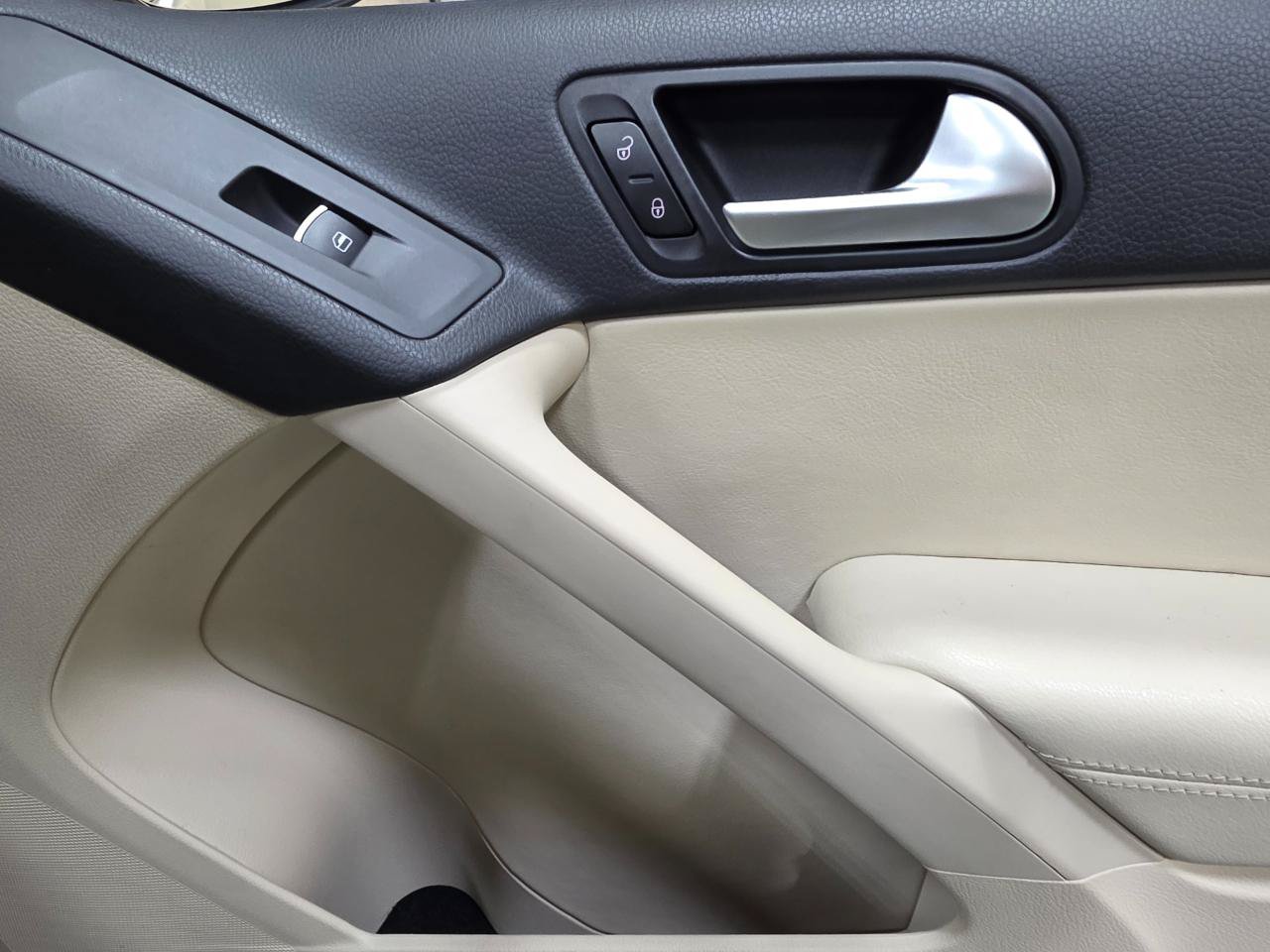 Used 2014 Volkswagen Tiguan SEL FWD image 27