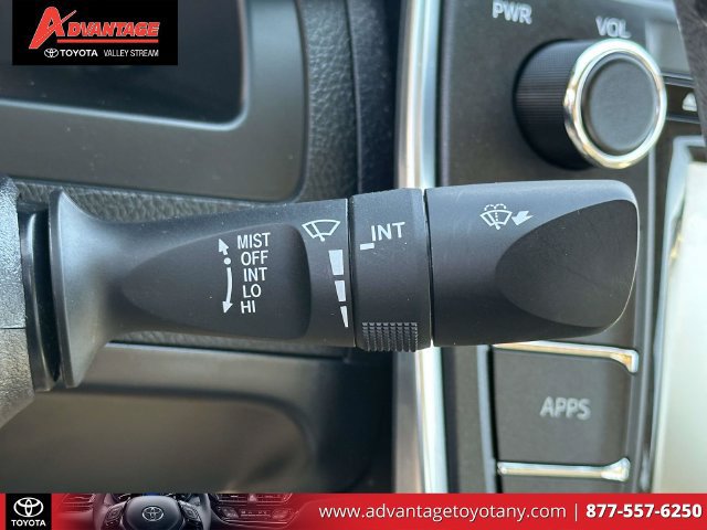 Used 2016 Toyota Camry XLE FWD image 27