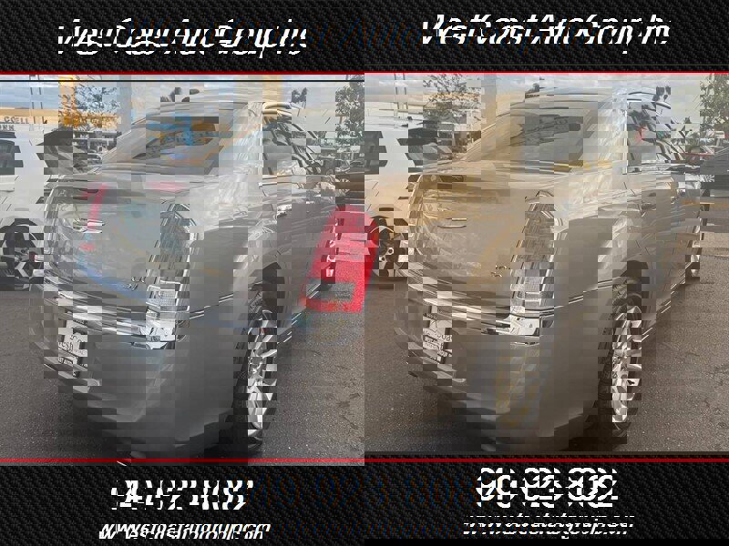 Used 2014 Chrysler 300 image 5