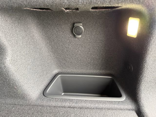 New 2026 BMW X1 xDrive28i w/ Technology Package AWD/4WD image 18