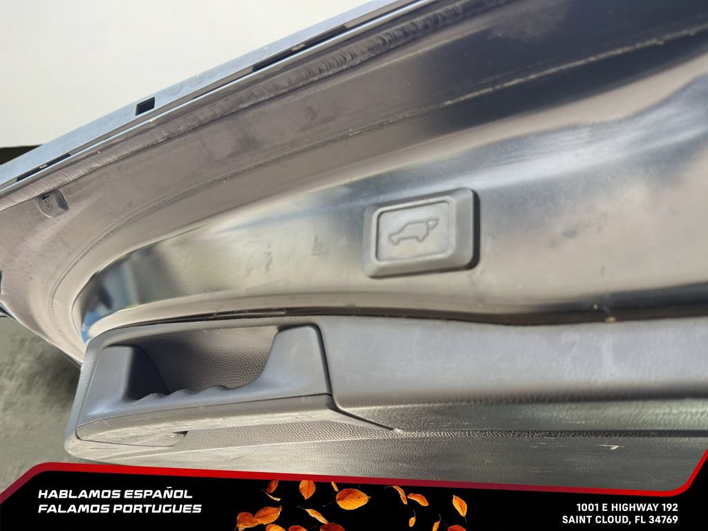 Used 2022 Toyota RAV4 XLE Premium AWD/4WD image 33