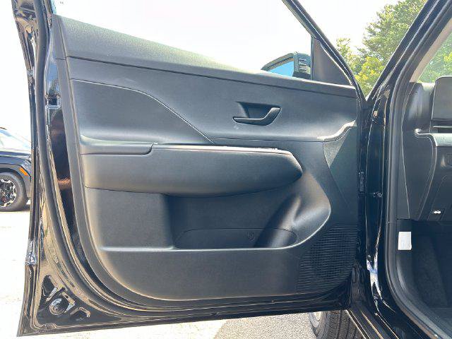 New 2027 Hyundai Kona SE AWD/4WD image 12