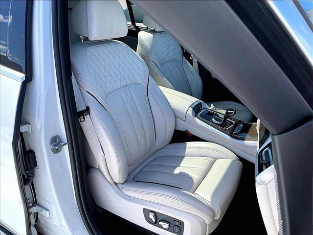 Used 2021 BMW X5 sDrive40i w/ Premium Package image 9