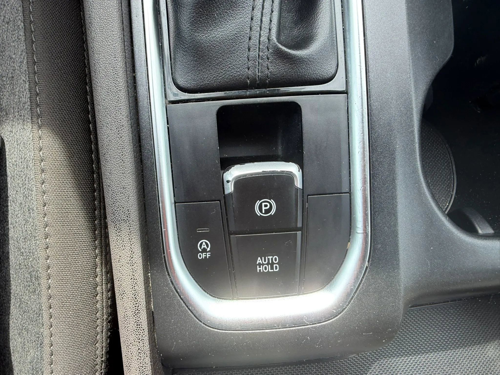 Used 2019 Hyundai Santa Fe SE FWD image 15