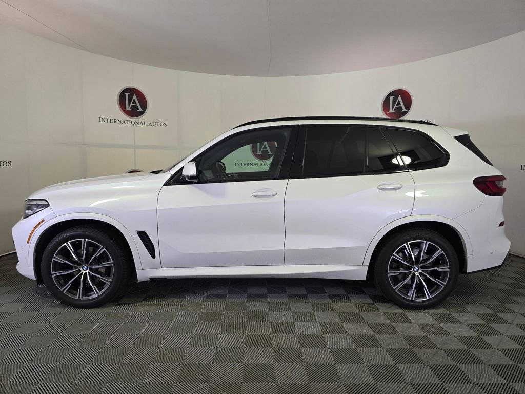 Used 2021 BMW X5 xDrive40i w/ M Sport Package image 6