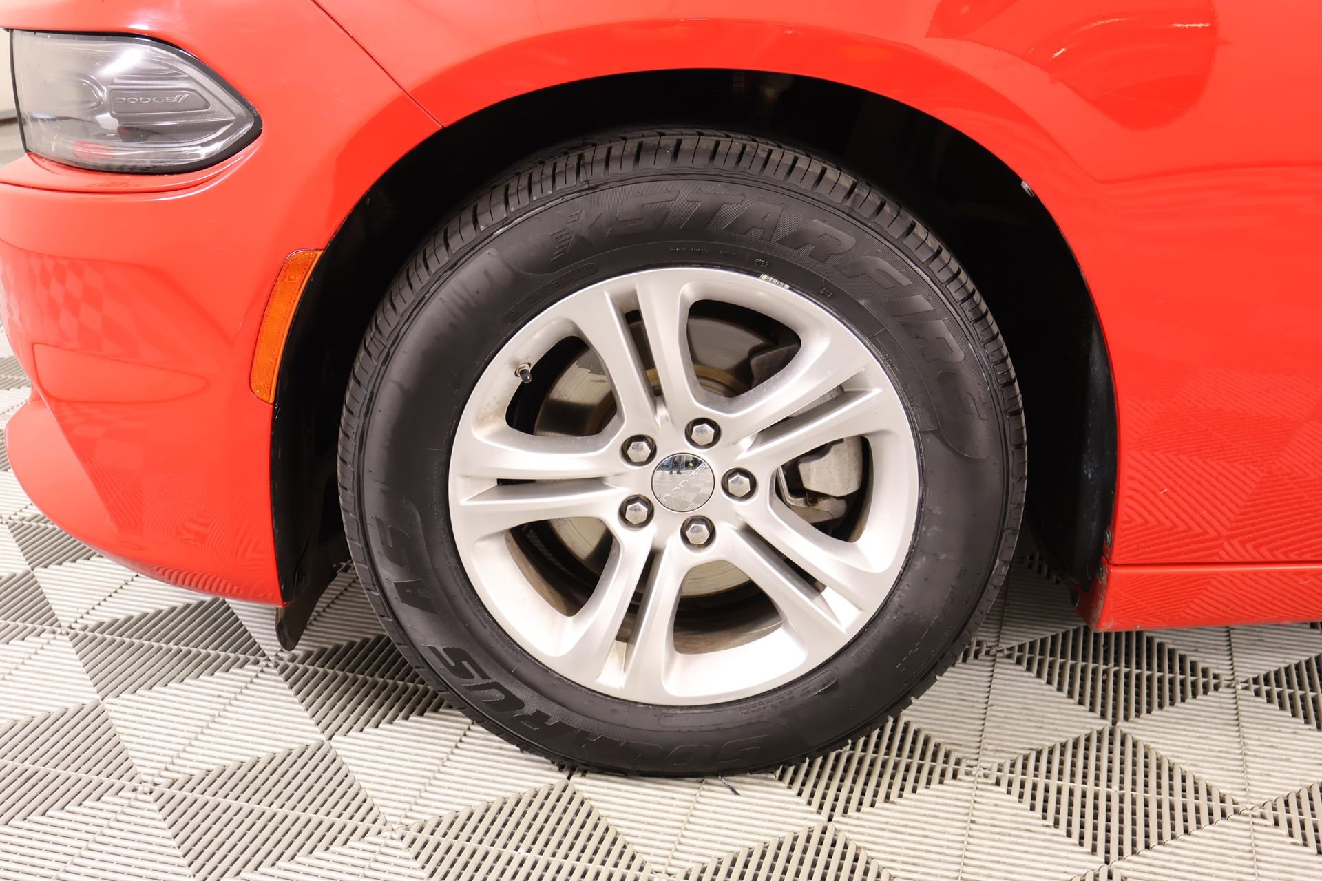 Used 2022 Dodge Charger SXT RWD image 16