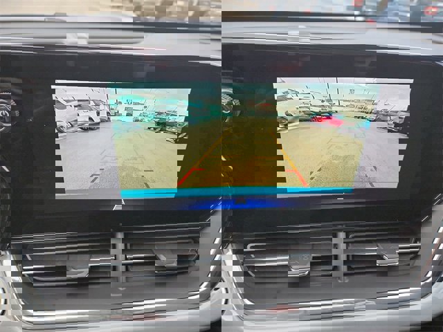 Certified 2025 Chevrolet Trax LT w/ LT Convenience Package image 14