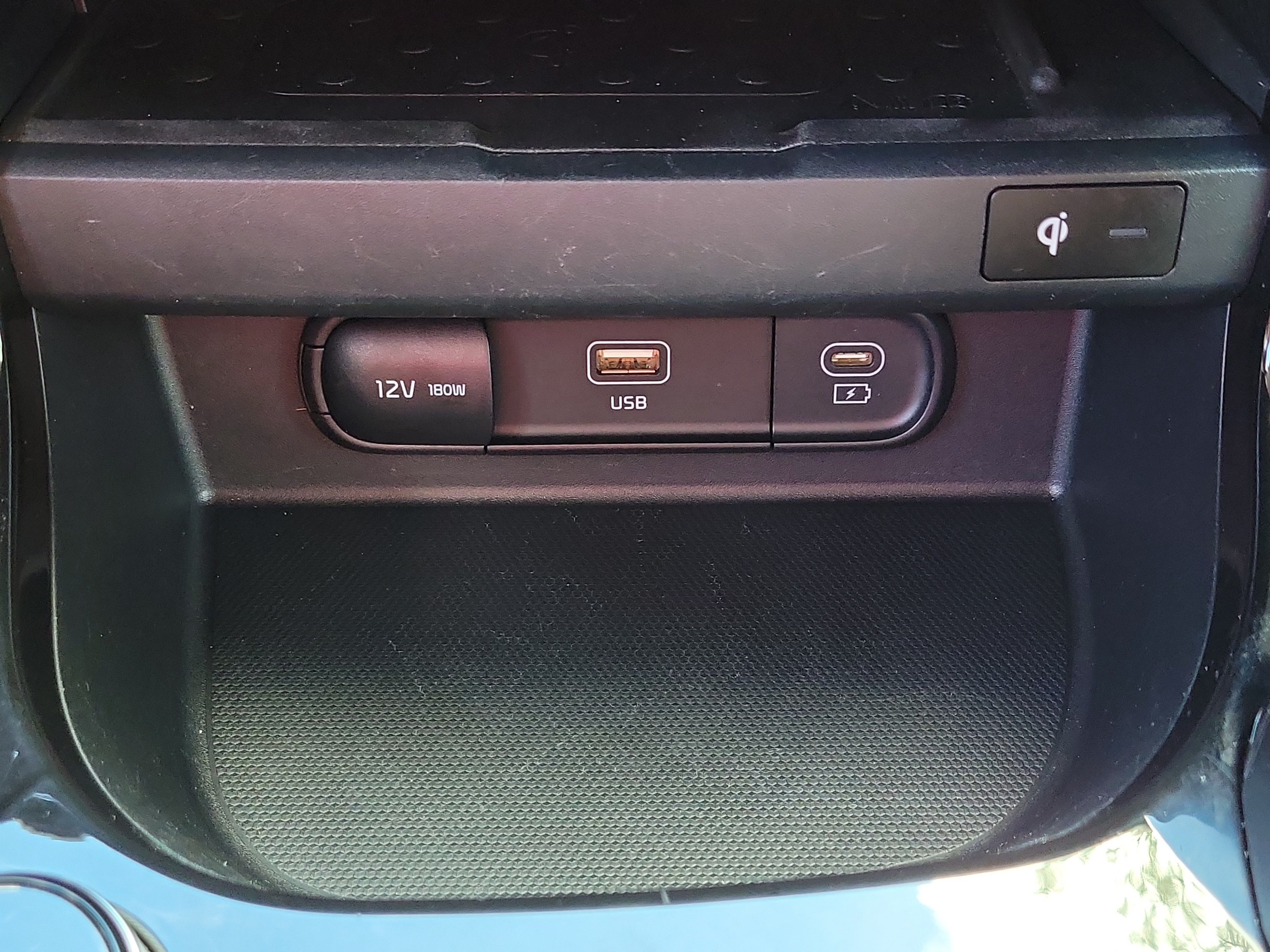 Used 2024 Kia Seltos EX FWD image 13