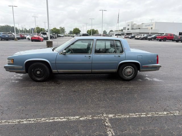 Used 1988 Cadillac De Ville Sedan FWD image 1