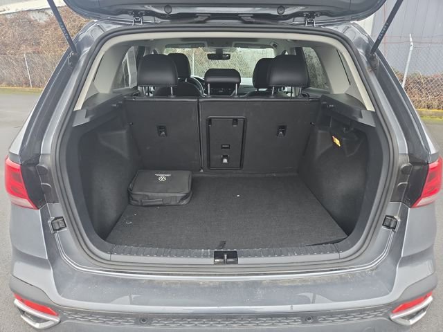 Used 2023 Volkswagen Taos SEL image 12