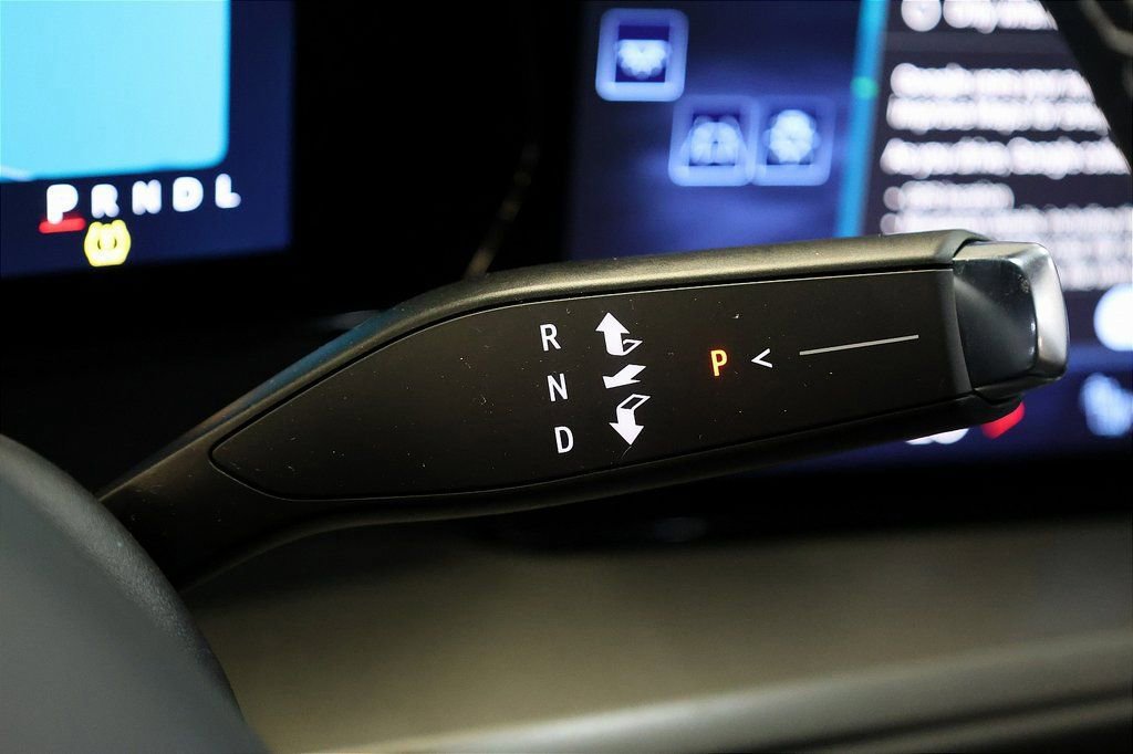 New 2025 Chevrolet Traverse LT w/ Enhanced Driving Package FWD image 48