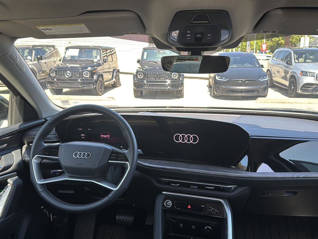 Used 2025 Audi Q5 Premium Plus w/ Premium Plus AWD/4WD image 10