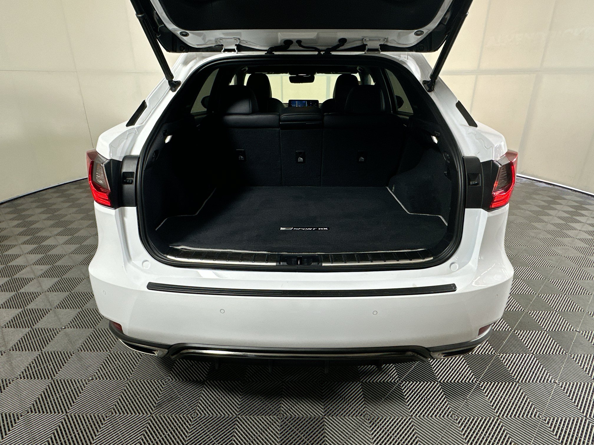 Used 2020 Lexus RX 350 F Sport w/ Accessory Package AWD/4WD image 31