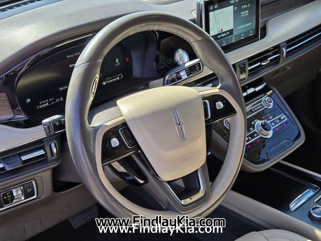 Used 2022 Lincoln Corsair Reserve w/ Rear Removable Package Tray FWD image 23
