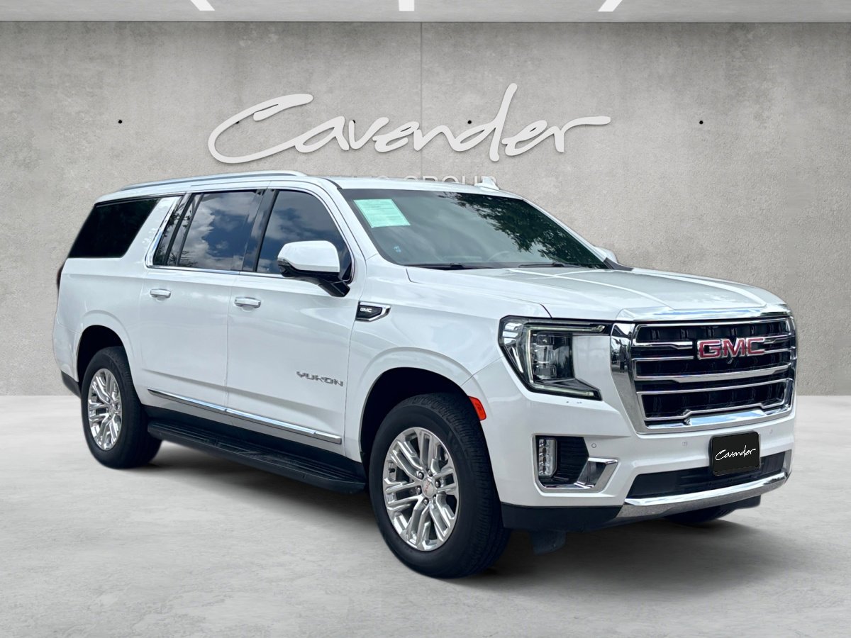 Used 2022 GMC Yukon XL SLT w/ SLT Premium Package AWD/4WD image 2