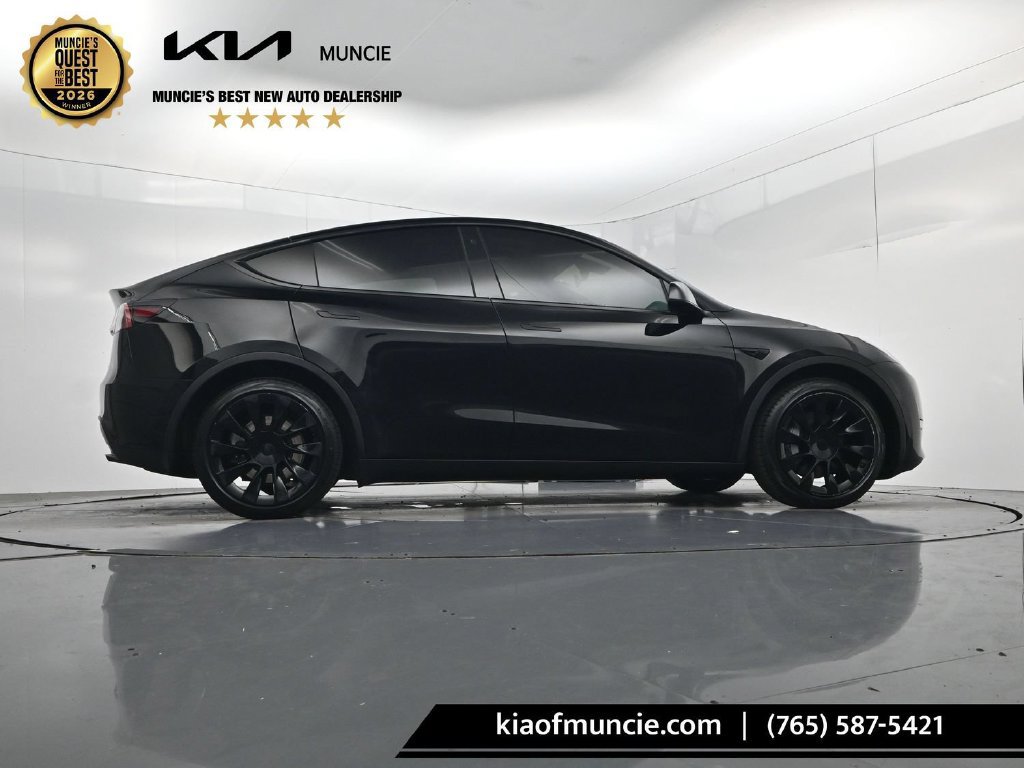 Used 2021 Tesla Model Y Long Range AWD/4WD image 39