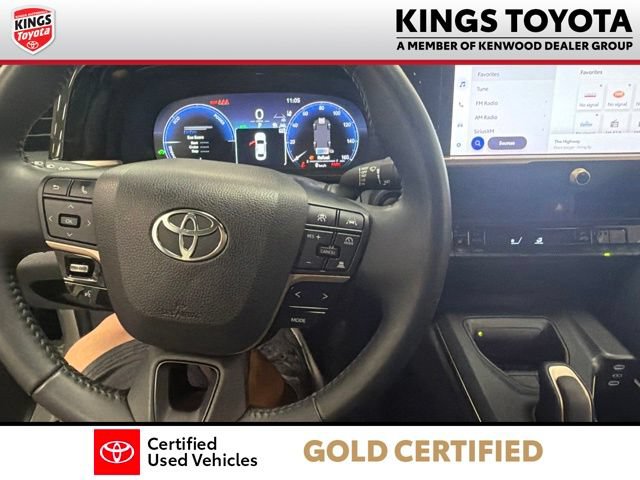 Certified 2023 Toyota Crown AWD/4WD image 19