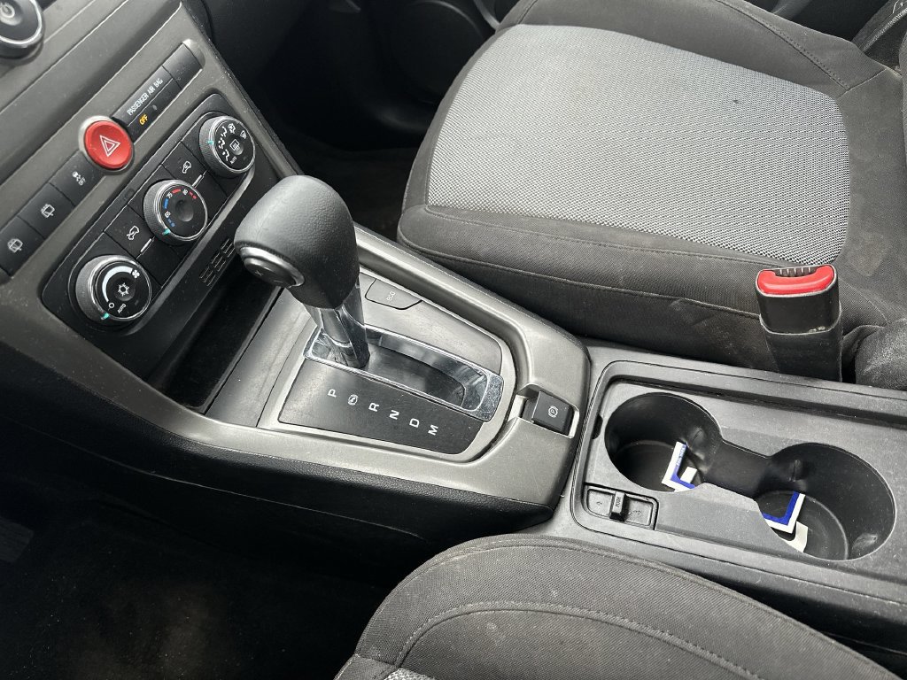 Used 2012 Chevrolet Captiva Sport LS FWD image 14