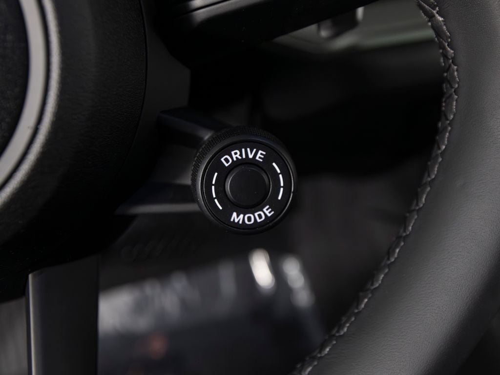 New 2026 Porsche Cayenne Coupe AWD/4WD image 24