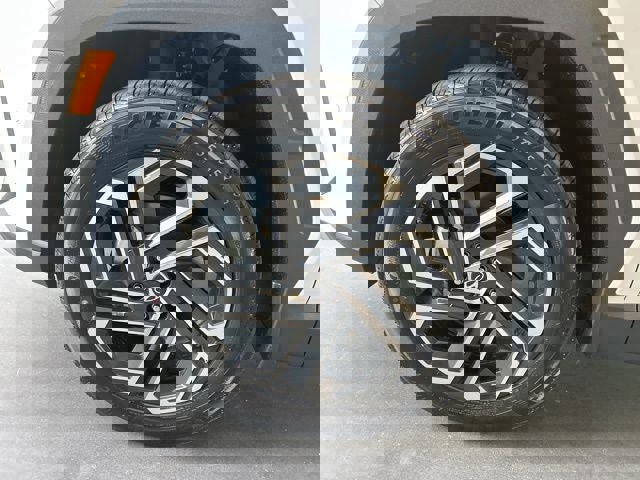 New 2026 Hyundai Tucson Limited image 39