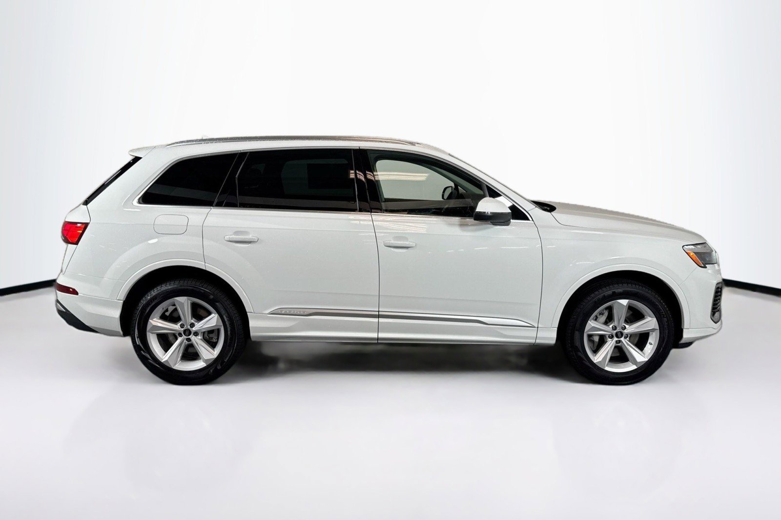 New 2026 Audi Q7 2.0T Premium image 4