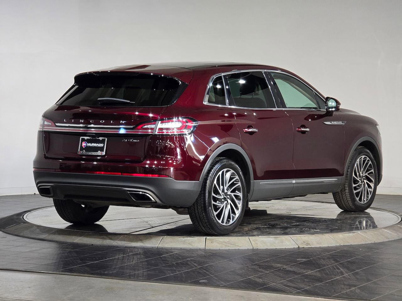 Used 2019 Lincoln Nautilus Reserve w/ Driver Assistance Package image 10