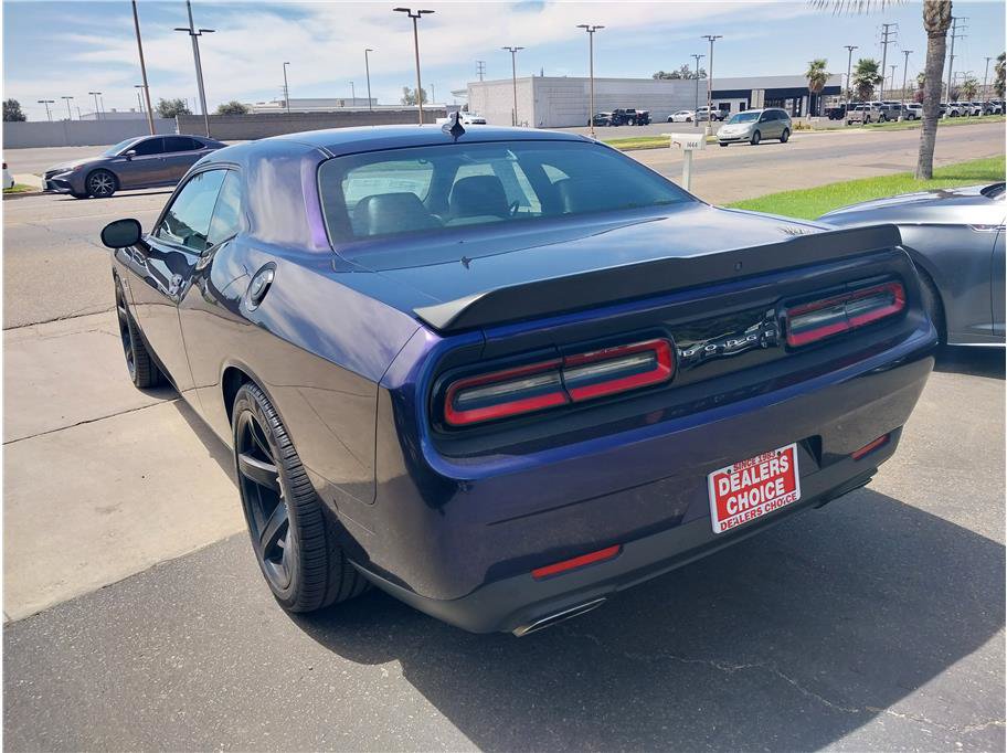 Used 2016 Dodge Challenger R/T Scat Pack w/ Leather Interior Group RWD image 8
