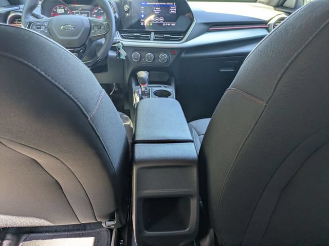 New 2026 Chevrolet Trax RS w/ Sunroof Package FWD image 25