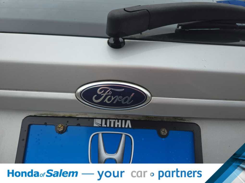 Used 2015 Ford Fiesta SE FWD image 16