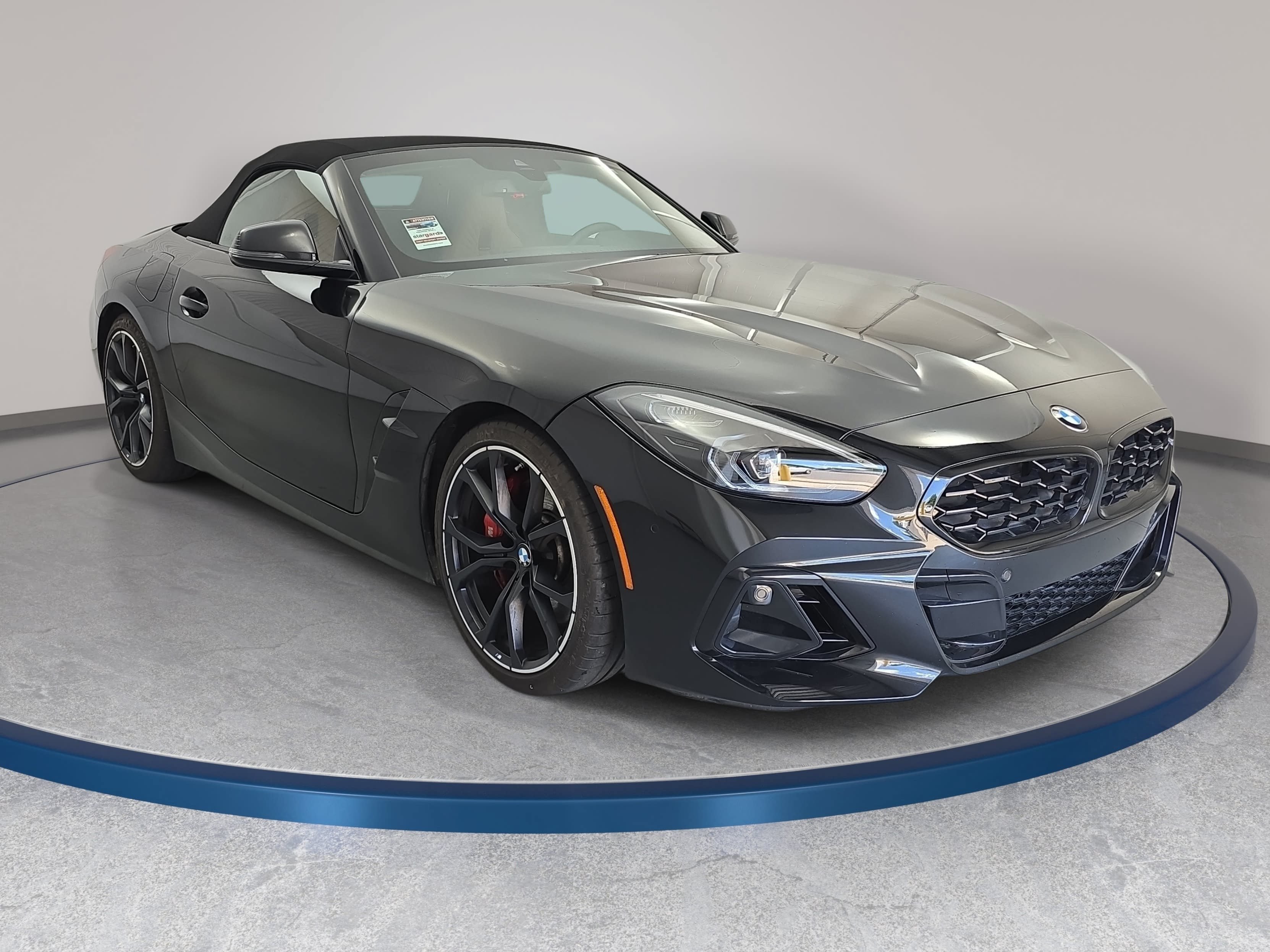Used 2025 BMW Z4 M40i w/ Edition RWD image 3