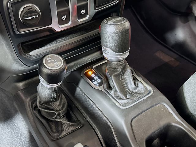 Used 2019 Jeep Wrangler Sport AWD/4WD image 14