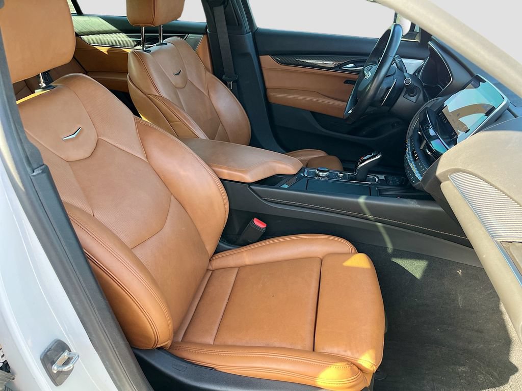 Used 2023 Cadillac CT5 V w/ Platinum Package RWD image 30
