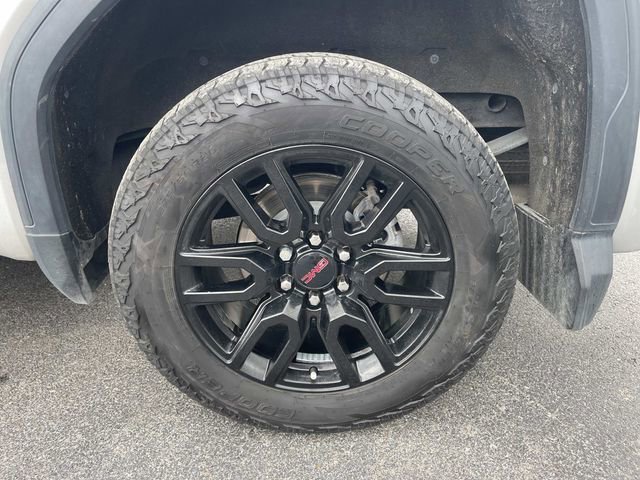 Used 2022 GMC Sierra 1500 Elevation w/ X31 Off-Road Package AWD/4WD image 14