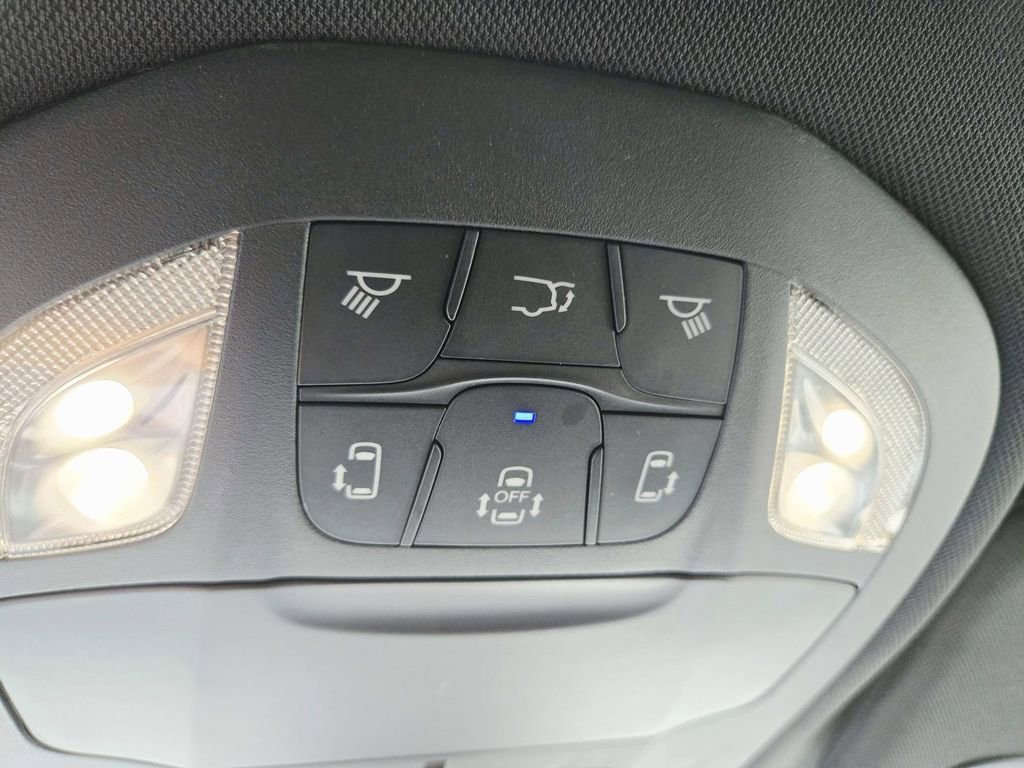 Used 2025 Chrysler Pacifica Select FWD image 33