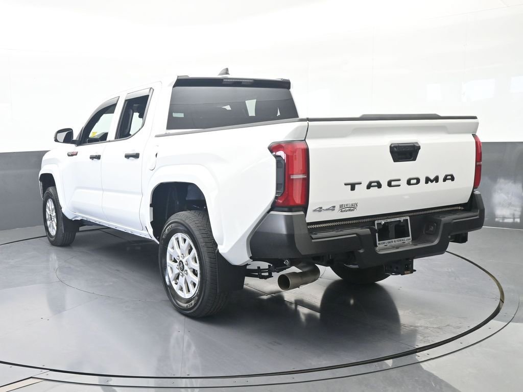 Used 2024 Toyota Tacoma SR AWD/4WD image 4