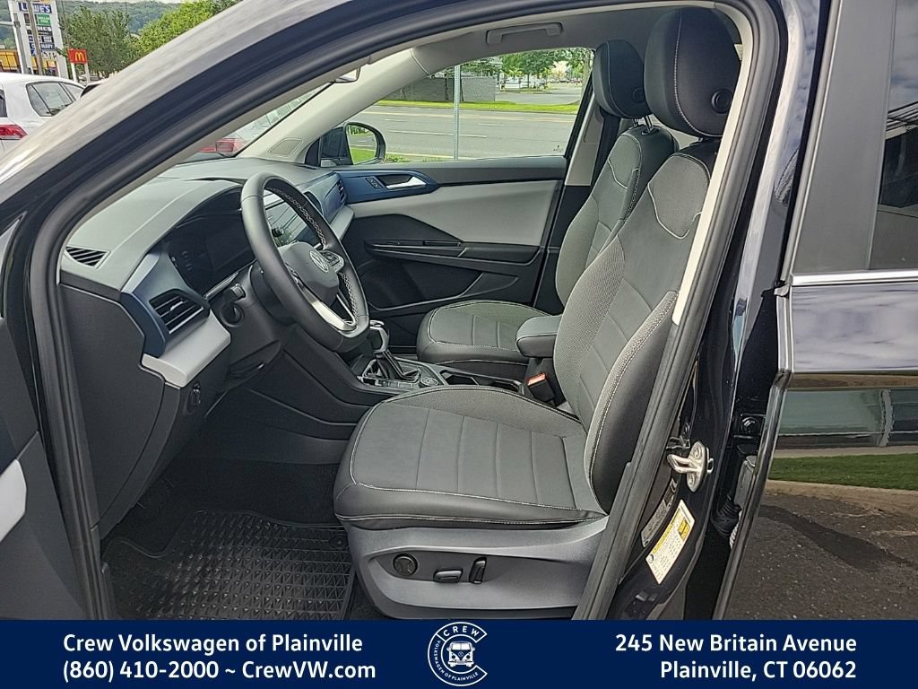 Certified 2023 Volkswagen Taos SE w/ Panoramic Sunroof Package AWD/4WD image 13