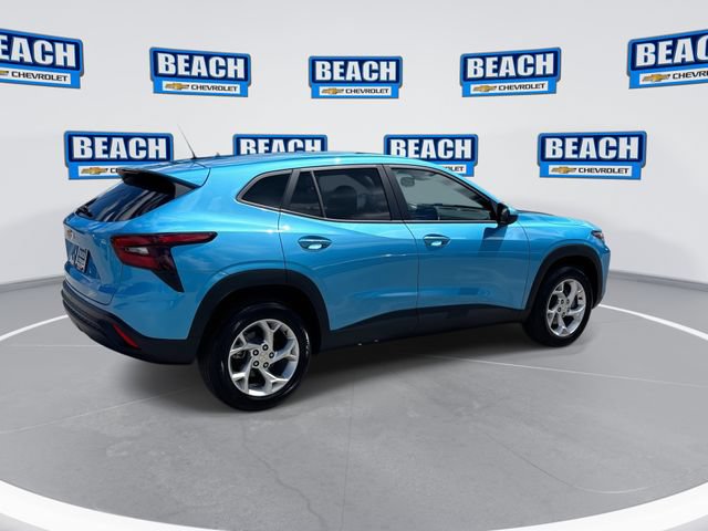 Used 2026 Chevrolet Trax LS w/ LS Convenience Package FWD image 8