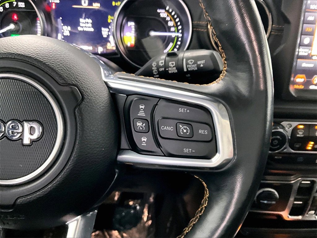 Used 2022 Jeep Wrangler Unlimited Sahara image 24