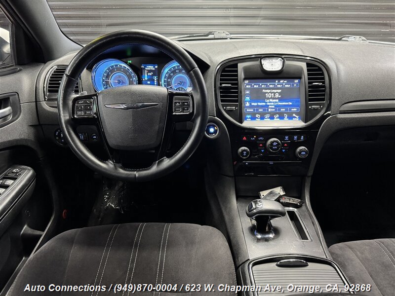 Used 2012 Chrysler 300 S RWD image 12
