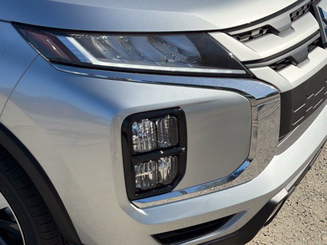 New 2027 Mitsubishi Outlander Sport ES FWD image 9