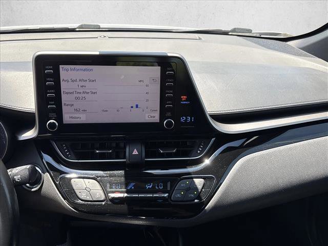 Used 2019 Toyota C-HR XLE FWD image 13