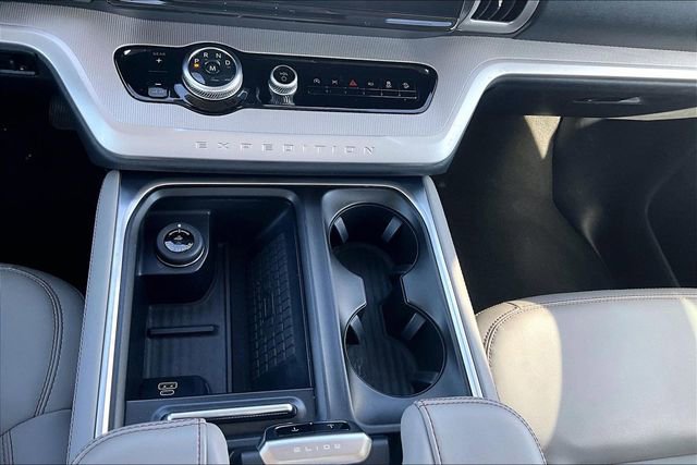 Used 2025 Ford Expedition Max Active image 15