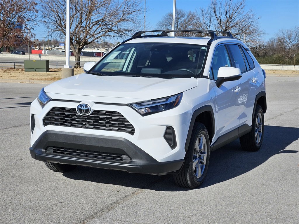 New 2025 Toyota RAV4 XLE w/ Convenience Package image 2