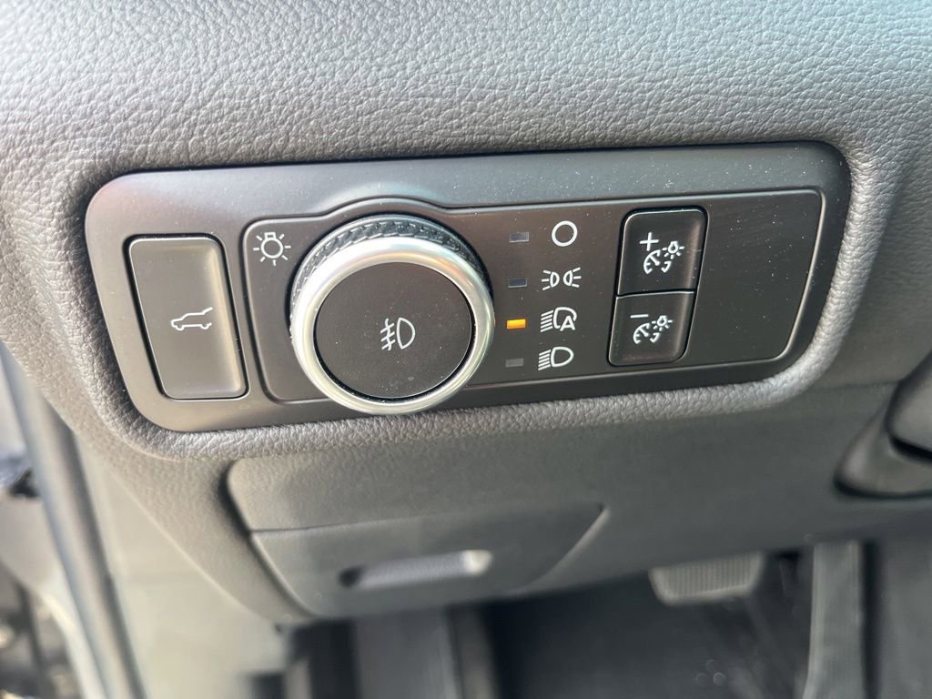 Used 2023 Ford Explorer ST w/ Equipment Group 401A AWD/4WD image 12