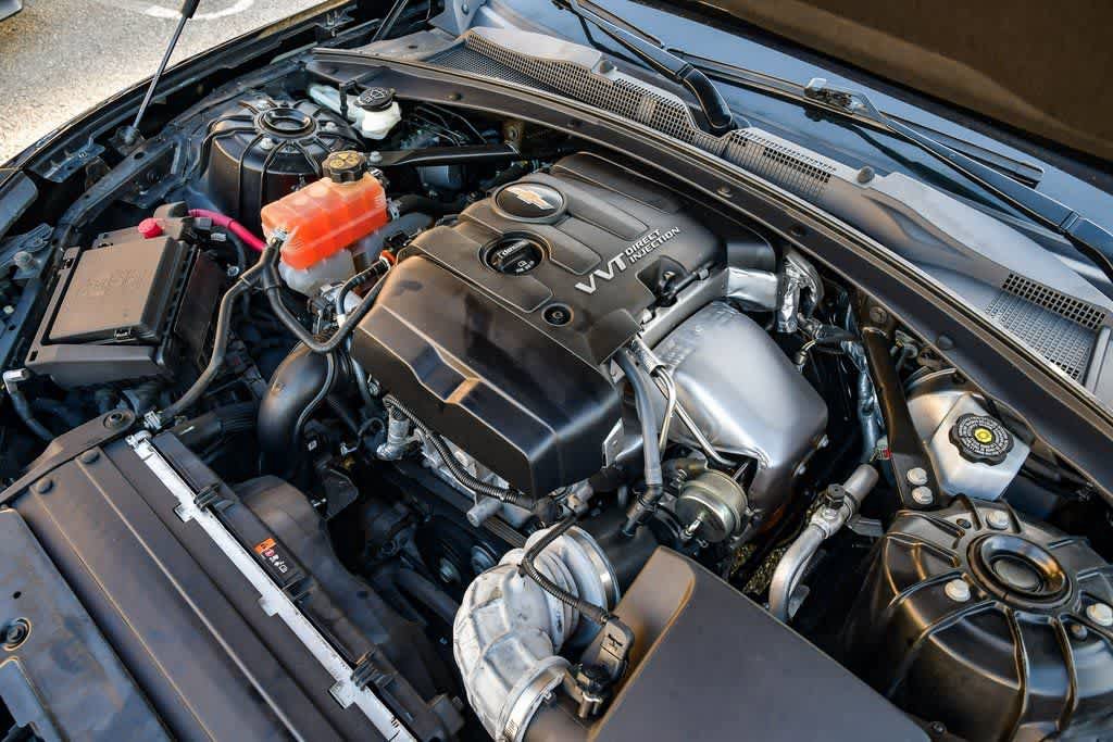Used 2021 Chevrolet Camaro LT RWD image 34