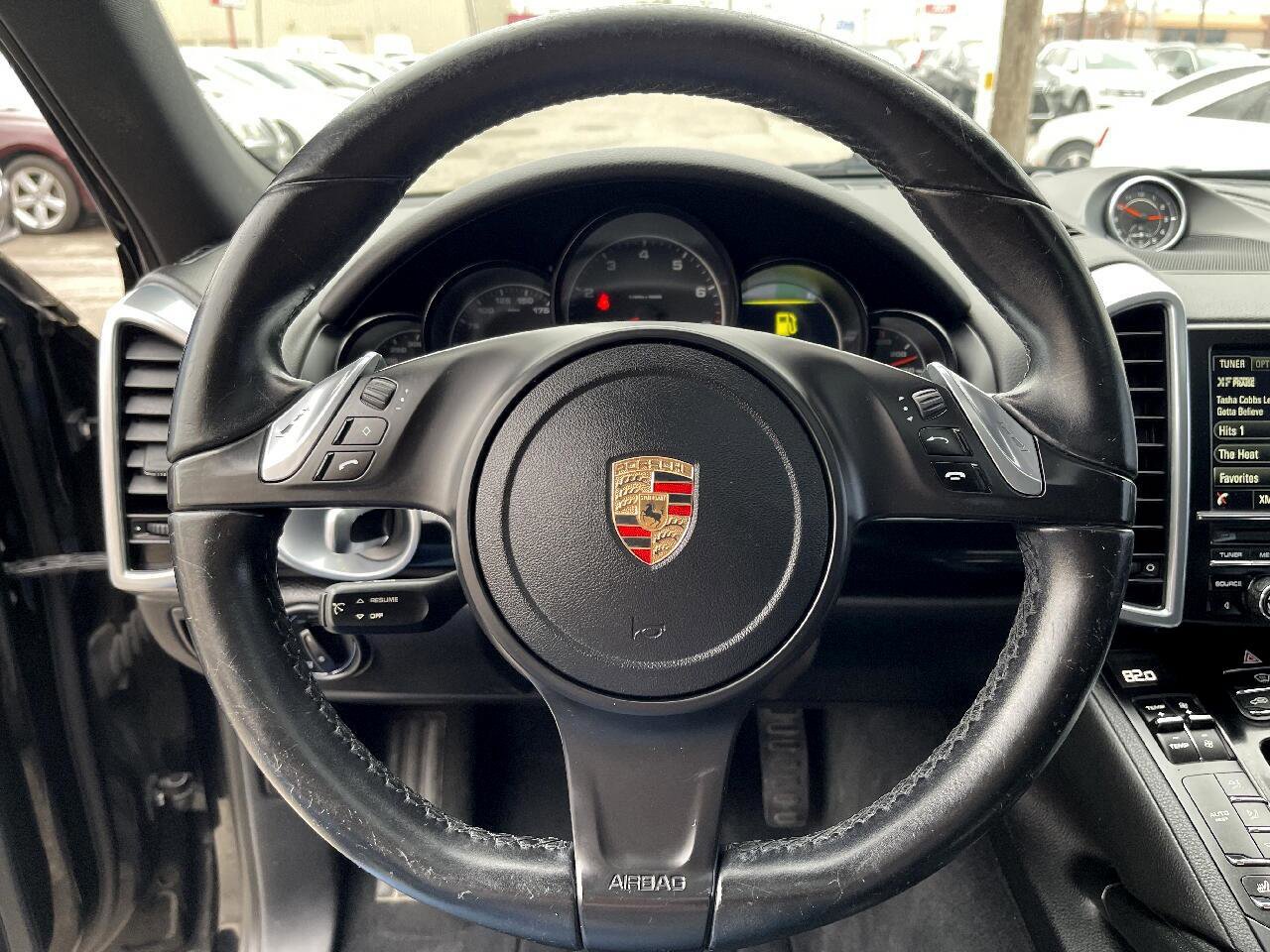 Used 2014 Porsche Cayenne Base image 15